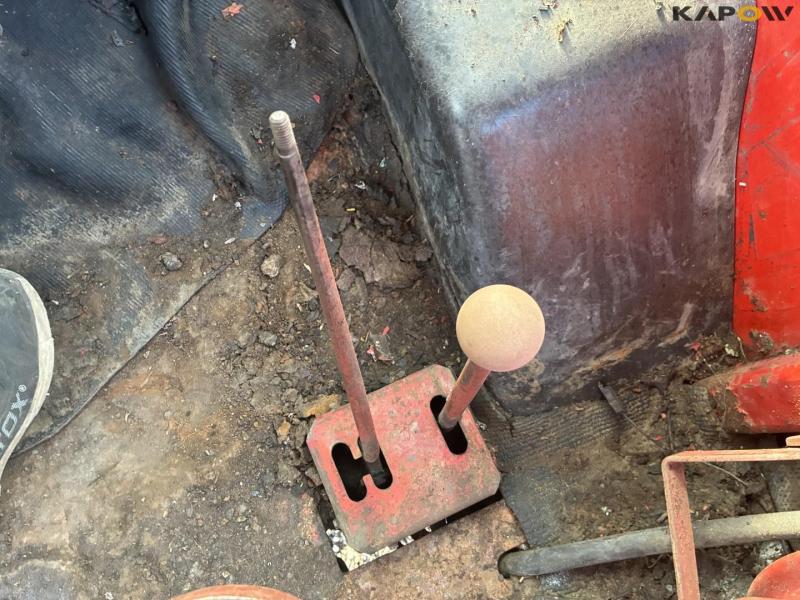 Massey Ferguson 1800 V8 diesel tractor 37