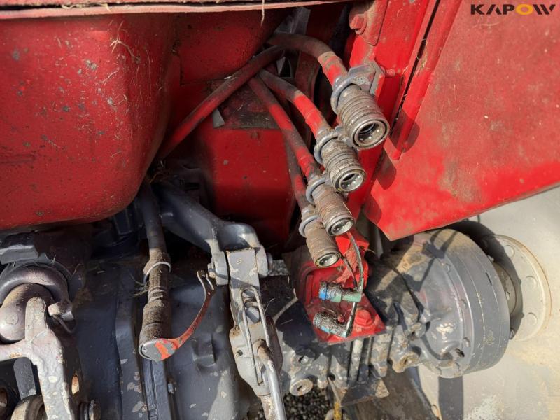 Massey Ferguson 185 tractor 25