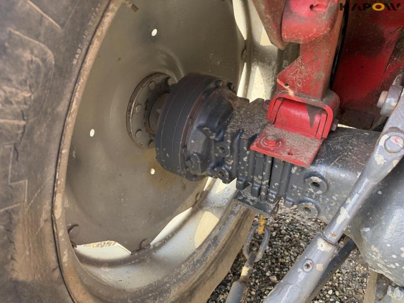 Massey Ferguson 185 tractor 27