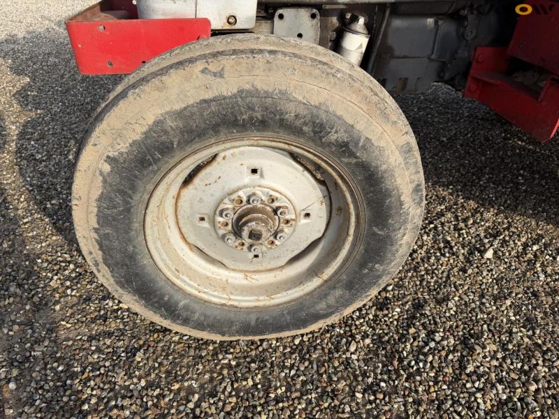 Massey Ferguson 185 tractor 57