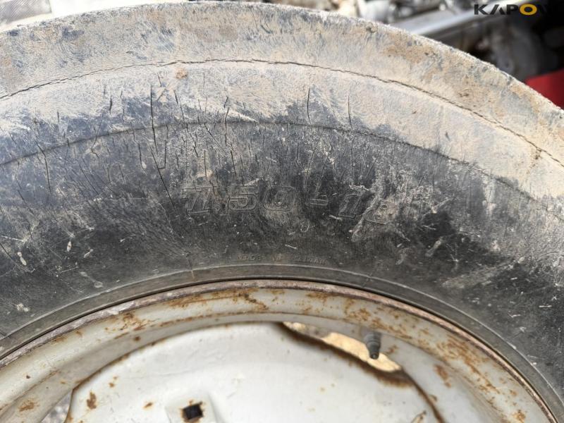 Massey Ferguson 185 tractor 58