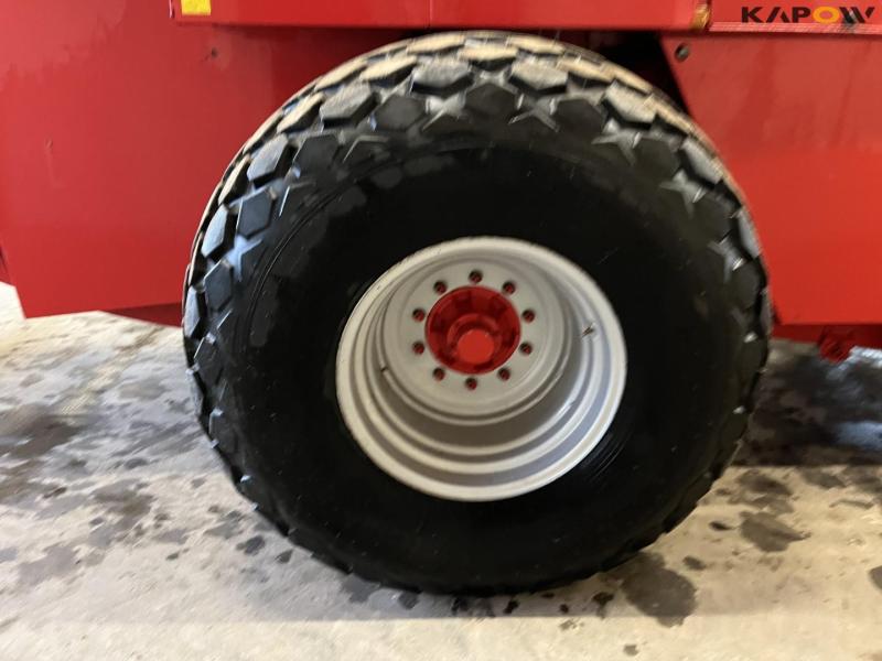 Massey Ferguson 190 big baler 19