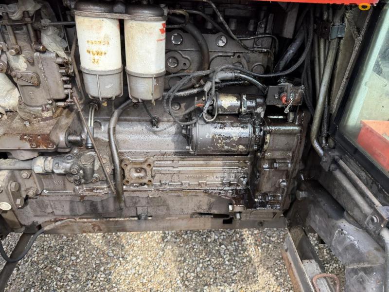 Massey Ferguson 2725 electronic tractor 12