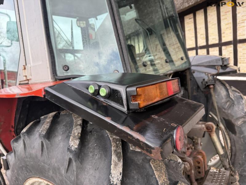Massey Ferguson 3050 tractor 22