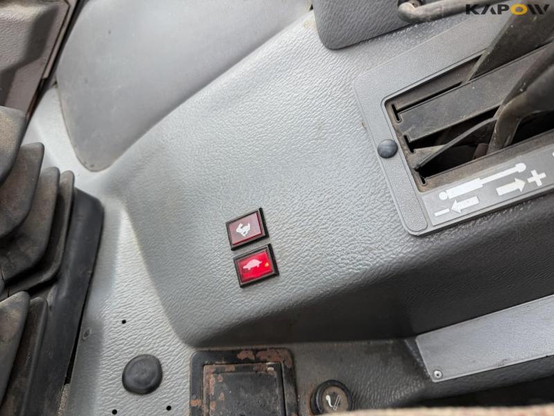 Massey Ferguson 3050 tractor 43
