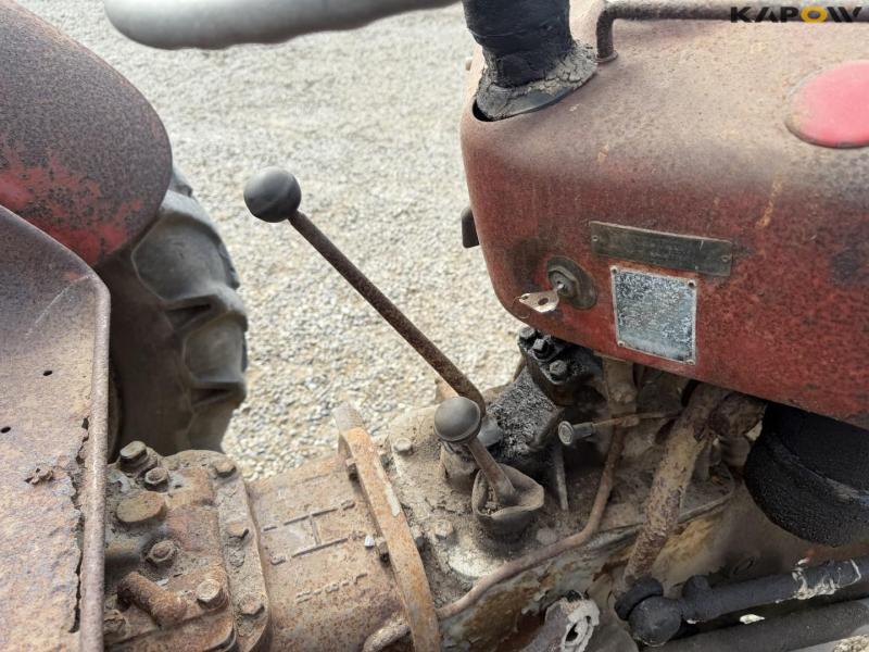 Massey Ferguson 35 tractor 17