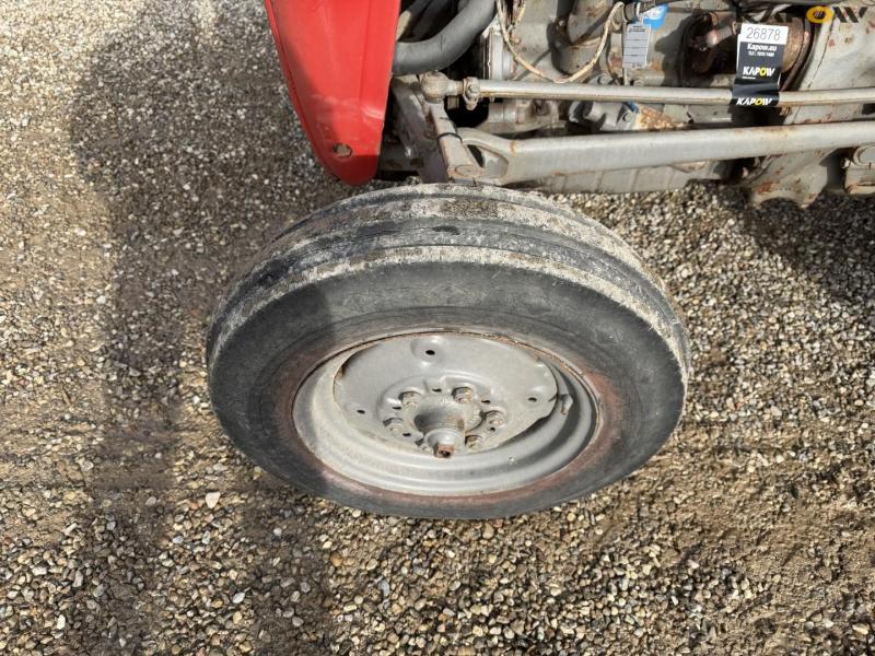 Massey Ferguson 35 tractor 49
