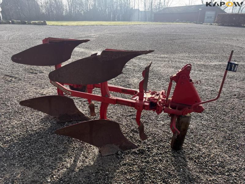 Massey Ferguson 46 plow 4