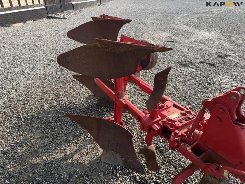 Massey Ferguson 46 plow 24