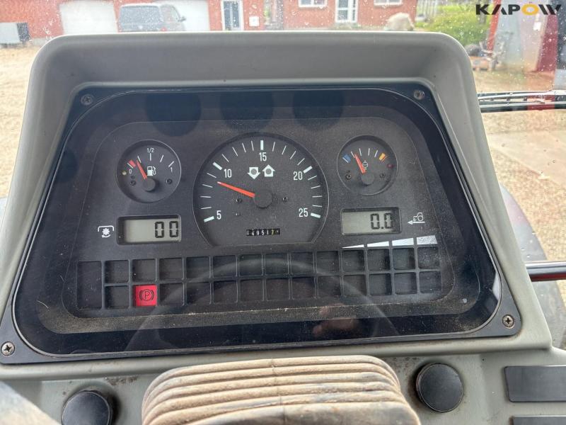 Massey Ferguson 6260 tractor 49
