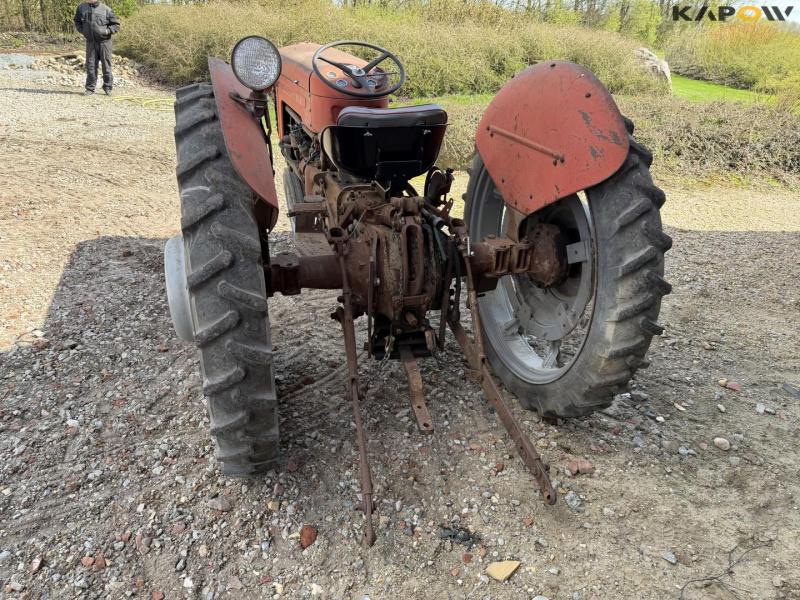 Massey Ferguson 65 tractor - American model 6