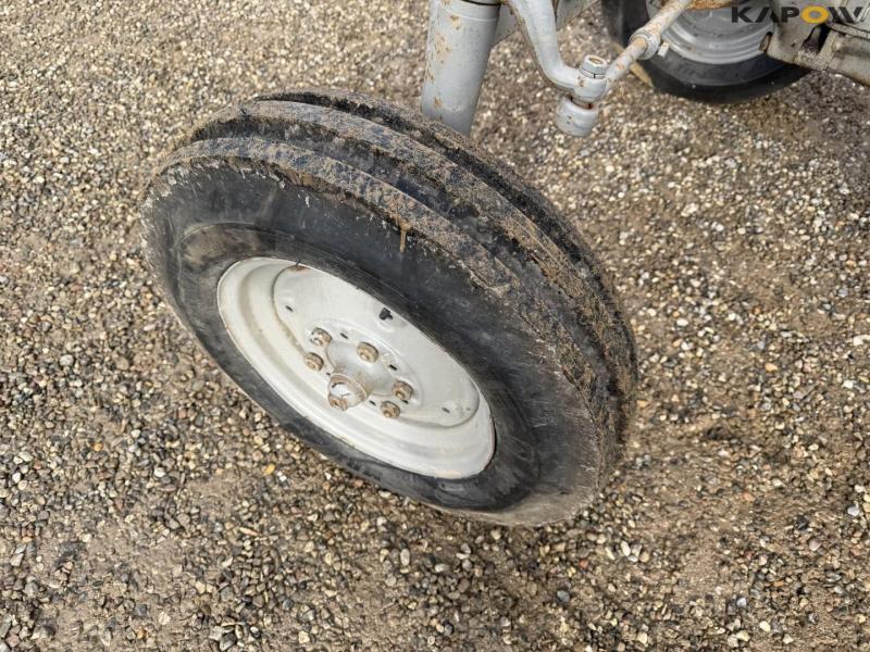 Massey Ferguson 65 tractor 36