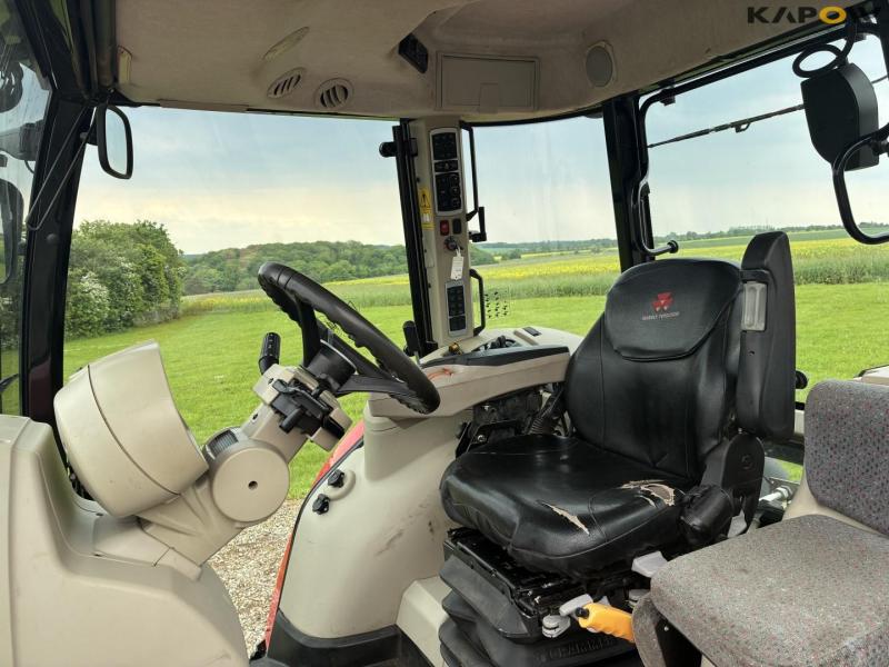 Massey Ferguson 6715S Dyna-6 tractor 35