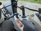 Massey Ferguson 6715S Dyna-6 tractor 41