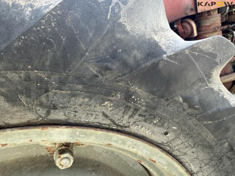 Massey Ferguson 835 tractor 45