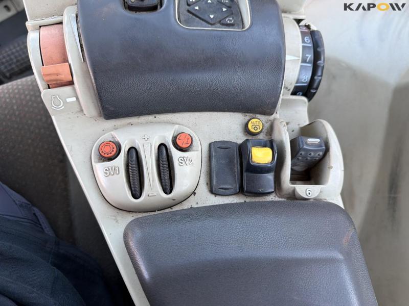 Massey Ferguson 8690 tractor with front loader 53