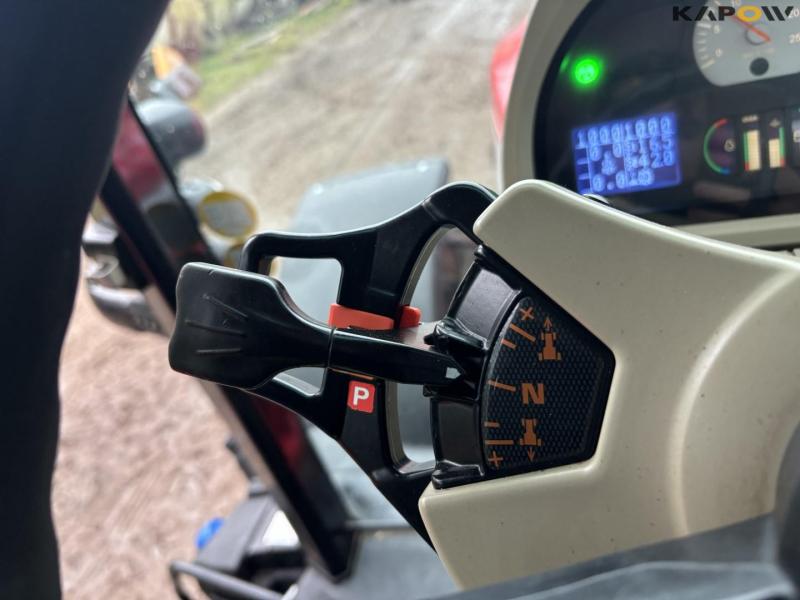 Massey Ferguson 8690 tractor 48