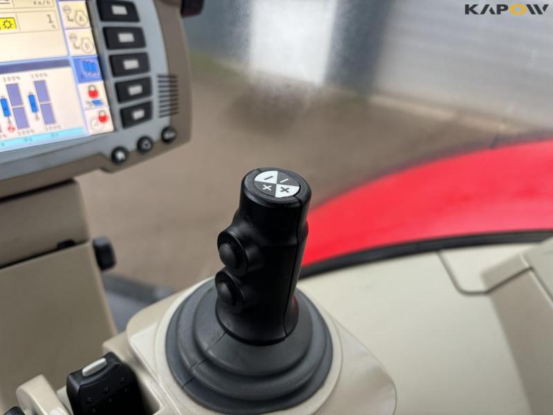 Massey Ferguson 8690 tractor 54