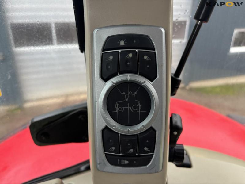 Massey Ferguson 8690 tractor 64