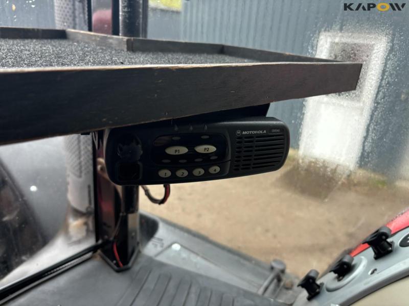 Massey Ferguson 8690 tractor 69