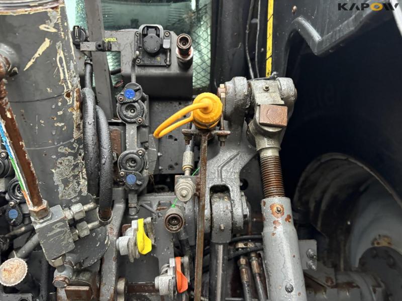 Massey Ferguson 8690 tractor. 41