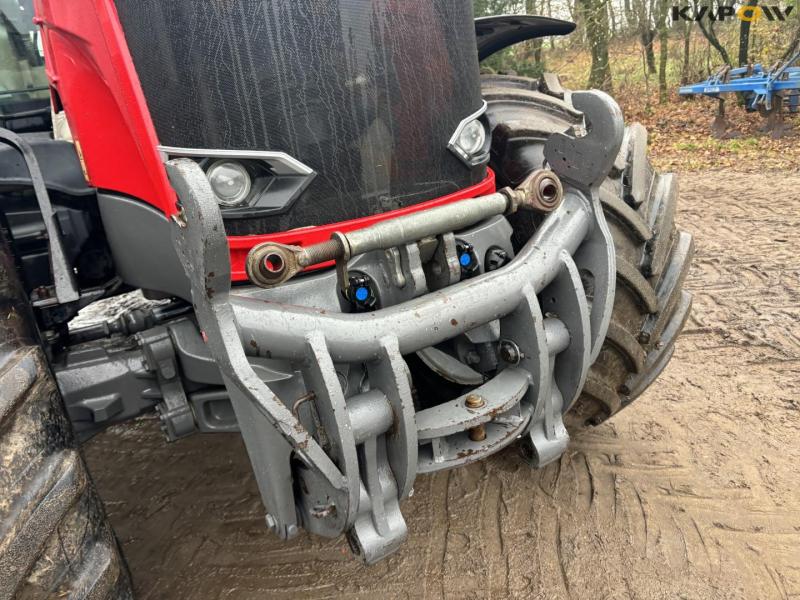 Massey Ferguson 8740S tractor 15