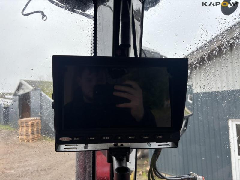 Massey Ferguson 8740S tractor 71