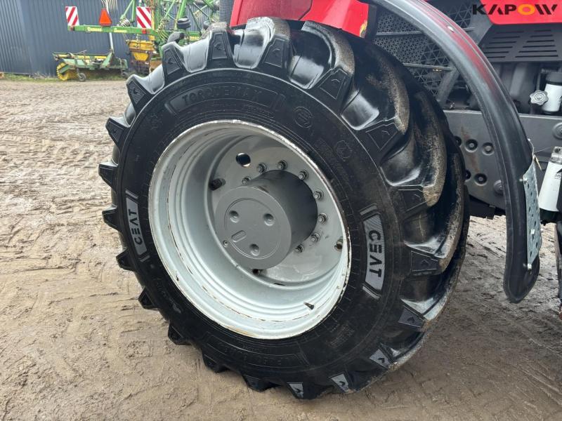 Massey Ferguson 8740S tractor 72