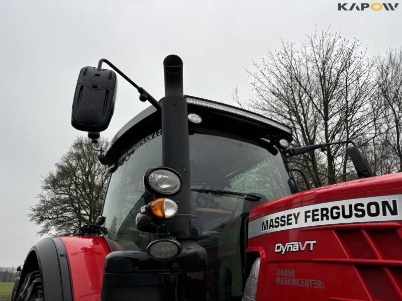 Massey Ferguson 8740S tractor 23