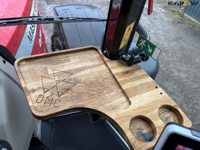 Massey Ferguson 8740S tractor 51