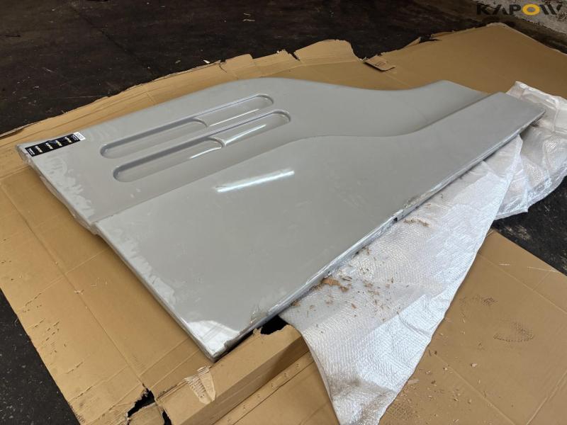 Massey Ferguson combine harvester side plate 1