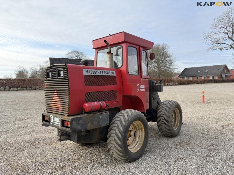 Massey Ferguson skid steer loader with Euro hitch 3