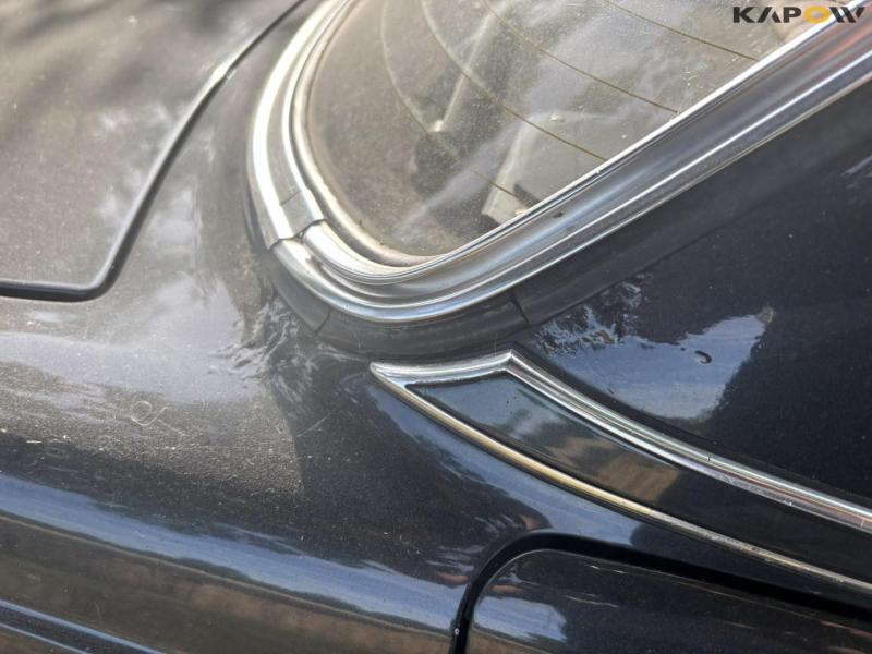 Mercedes-Benz 240D W123 25