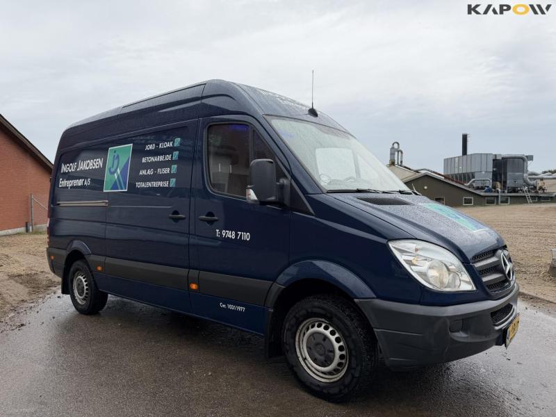 Mercedes-Benz Sprinter 319 DCI van 3