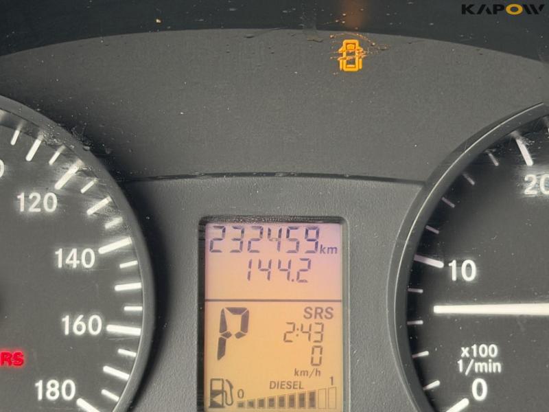 Mercedes-Benz Sprinter 319 DCI van 19