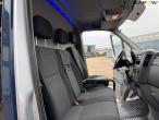 Mercedes-Benz Sprinter 319 DCI van 21