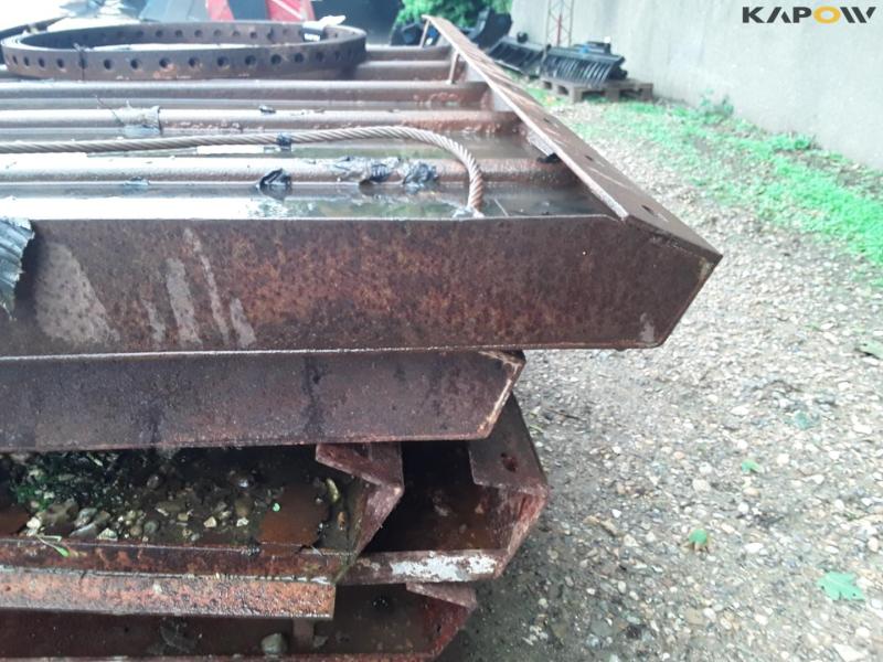 Metal formwork 18