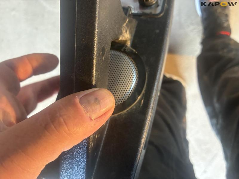 Metal detector 10