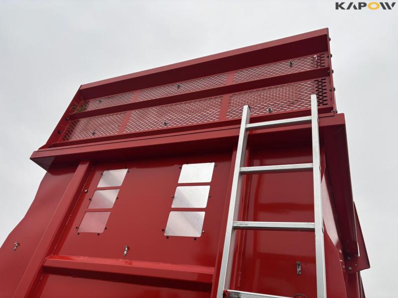 MI Tip SPC 18 tipper truck 18