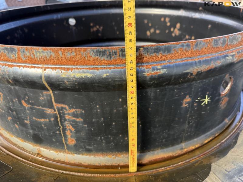 Michelin 18.4-38 twin wheels 7