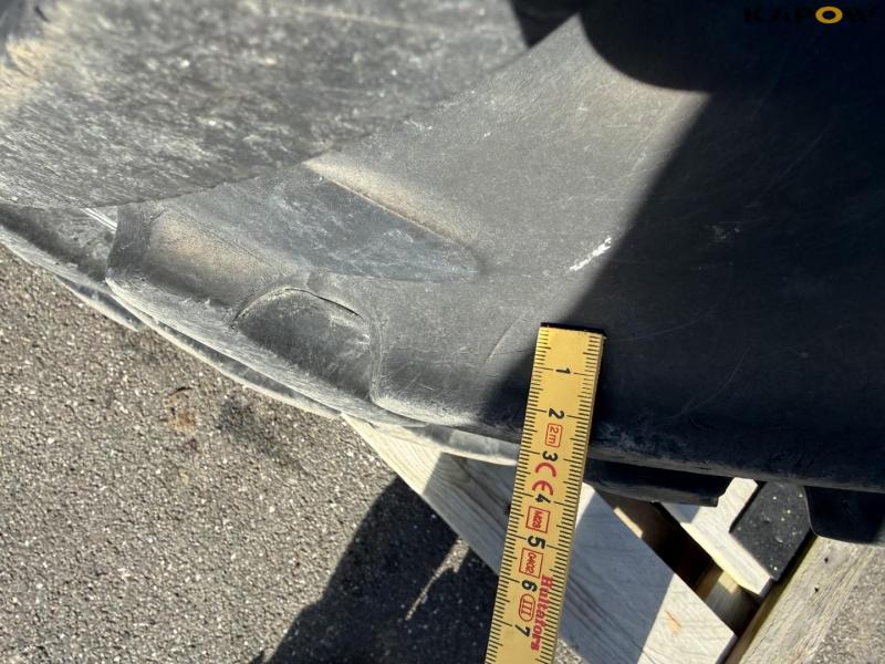 Michelin 320/90-R54 sprayer tire 10