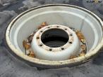Michelin 600/60-R28 complete wheels 7