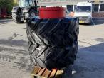 Michelin 600/65-R28 twin wheels 5