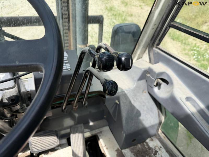 Mitsubishi FD35 forklift 32
