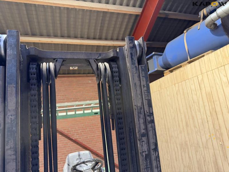 Mitsubishi FD35N forklift 25