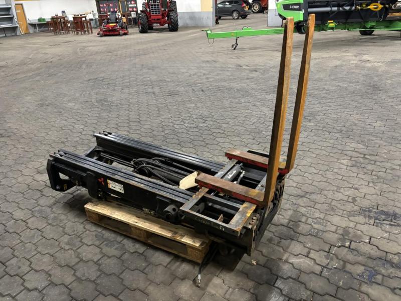 Mitsubishi truck tower 5