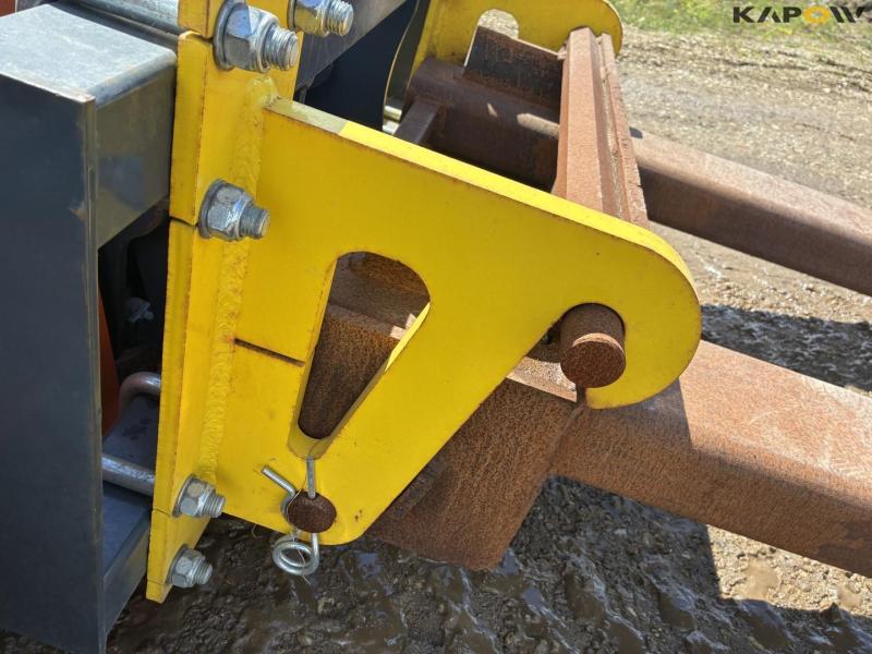 ModernTech ZMC 240 hydraulic broom 10