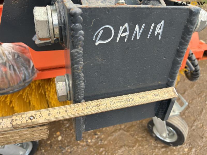 ModernTech ZML 120 hydraulic broom 11