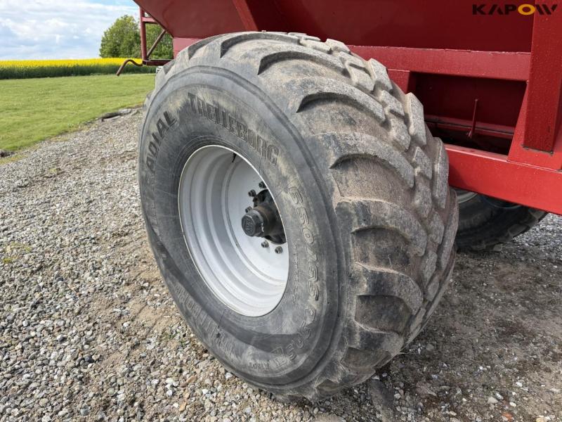 Montenegro 16 ton auger trailer 32
