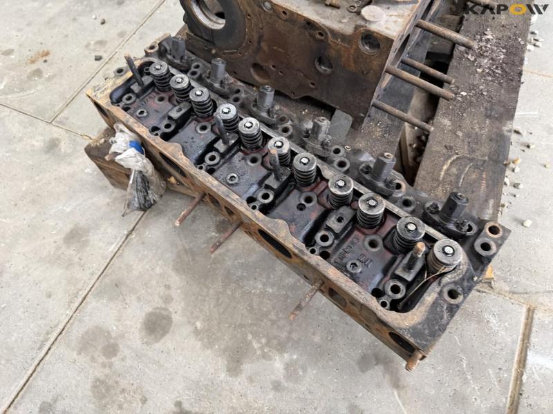Engine block and cylinder head Perkins 6.354 8